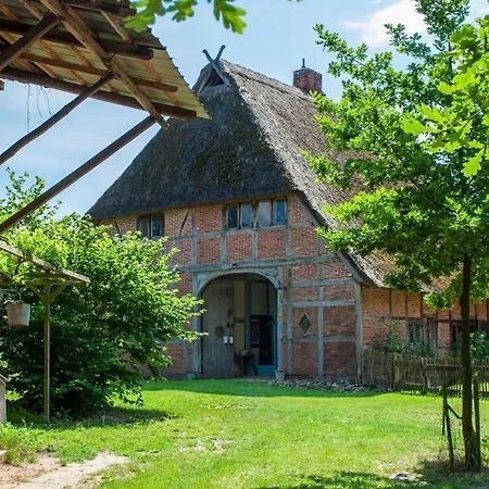 Reetscheune Kruezen Kruzen